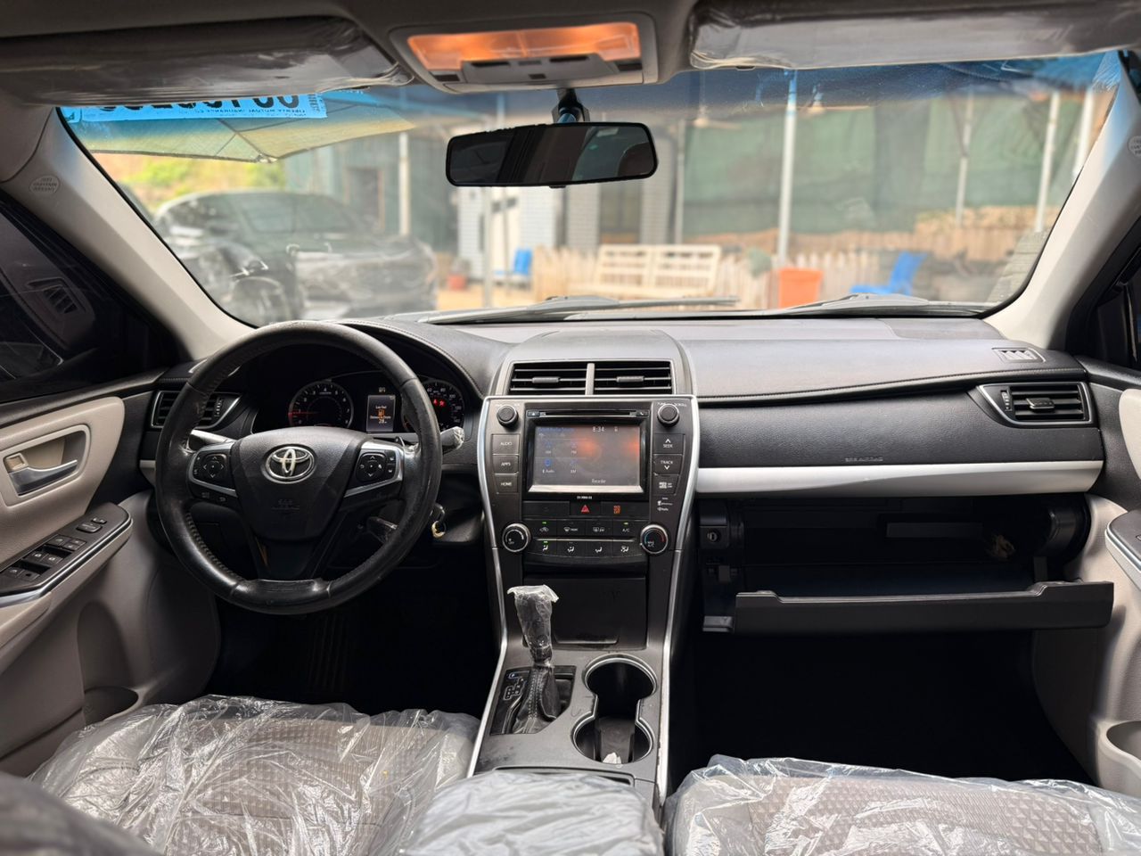 2016 Toyota Camry SE edition  - View 4