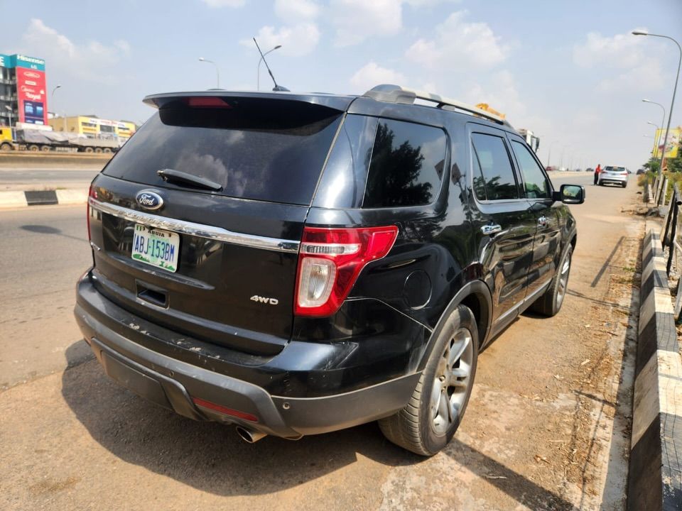 2012 Ford Explorer - View 3