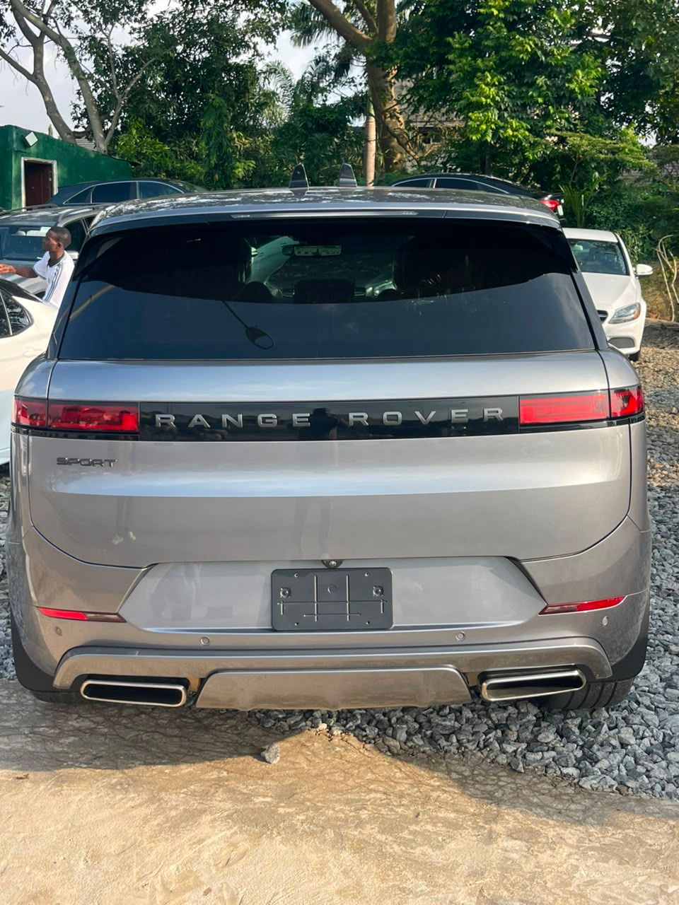 2024 Land Rover Range Rover - View 5
