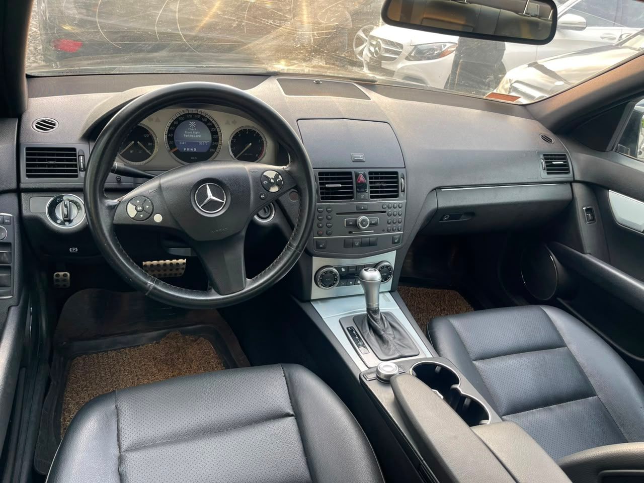 2009 Mercedes-Benz C300 - View 2