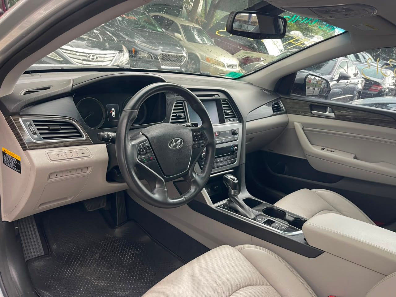 2014 Hyundai Sonata - View 2